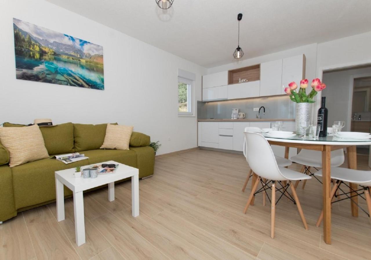 Seaview Apartments Oscar มาคาร์สกา ภายนอก รูปภาพ