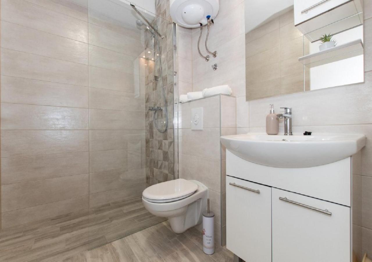 Seaview Apartments Oscar มาคาร์สกา ภายนอก รูปภาพ
